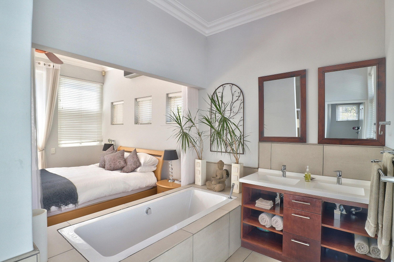 Bathroom 2, Maudville, City of Cape Town