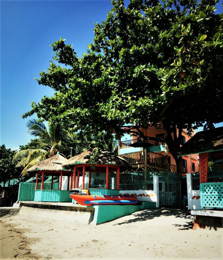 SmallFry's Beach Resort, Calatrava