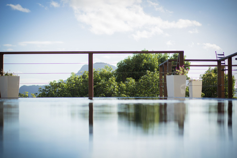 Les Mariannes Wellness Sanctuary-Adults Only,
