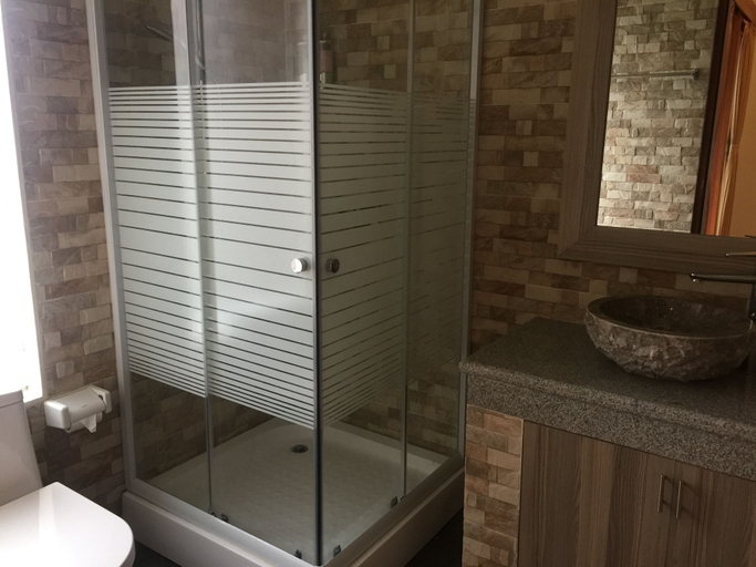 Bathroom 4, Kubu Daton Homestay, Denpasar