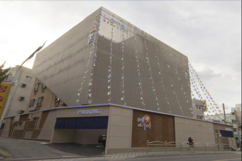 The Lazzi Hotel Dongnae, Dongnae