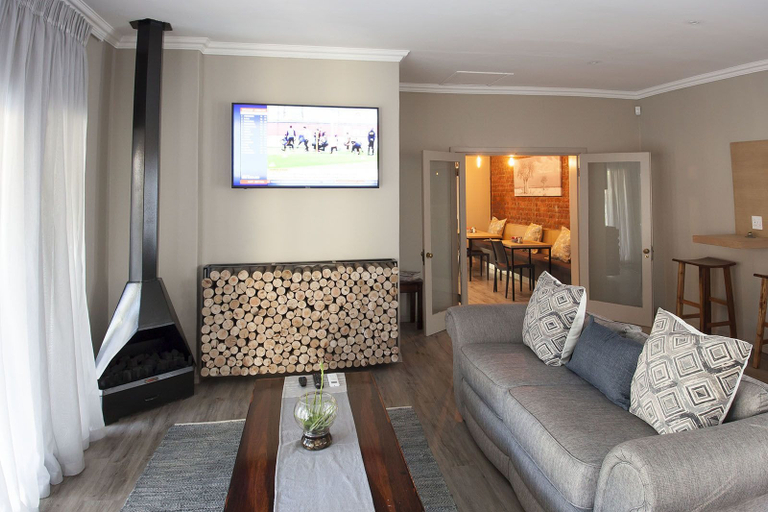 Public Area 2, The Hill Boutique Bed & Breakfast, Buffalo City