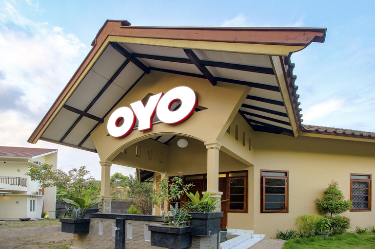 OYO 1195 The Doctor's Guest House Syariah, Sleman