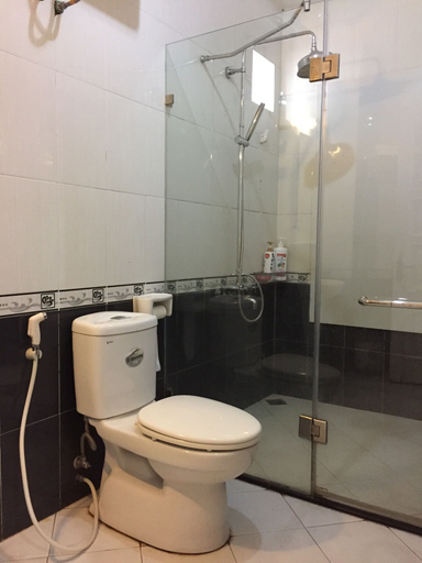 Bathroom 4, Thai Hoa Hotel, Tây Hồ