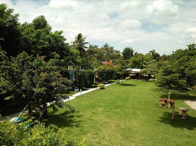 At My Home Resort Bangsaphan, Bang Saphan