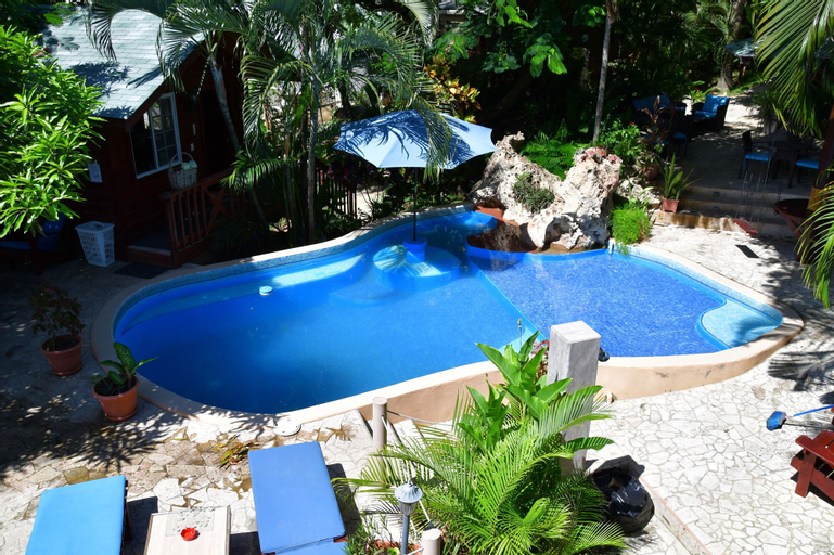 West Bay Lodge, Roatán