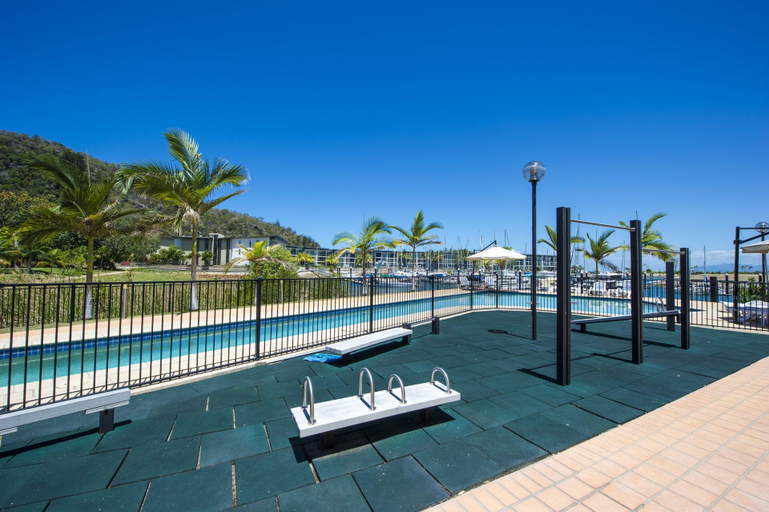 Sport & Beauty 5, Beachside Apartment 14, Magnetic Island