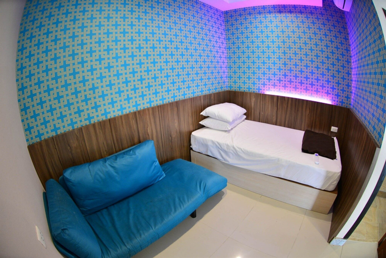Tamnak Beach House, Sattahip