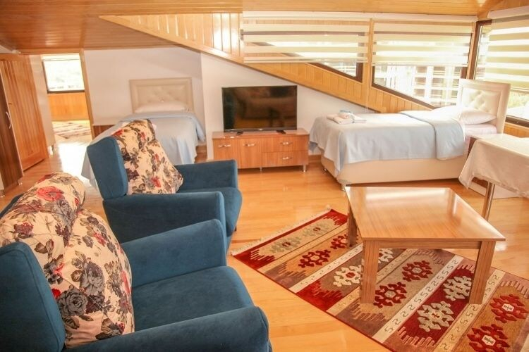 Royal Inn Seza Residence, Yomra