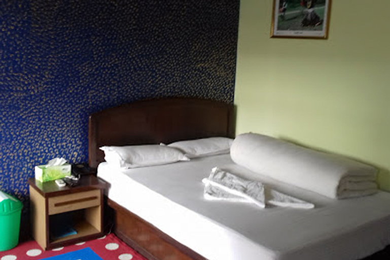 Hotel Dinesh, Seti
