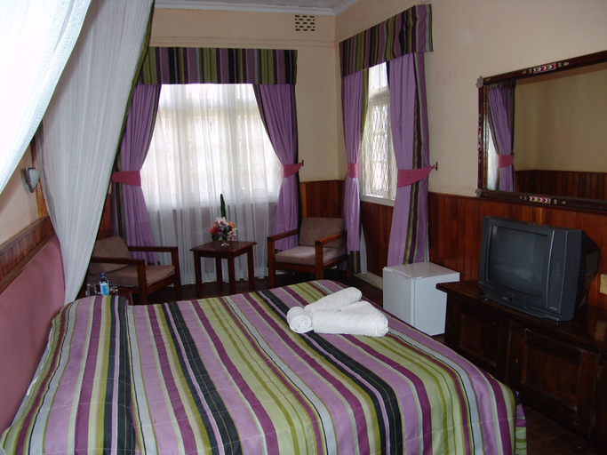 Bedroom 3, Sirona Hotel, Starehe