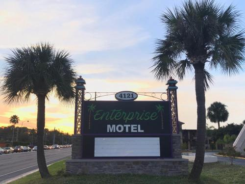 Enterprise Maingate Motel, Osceola