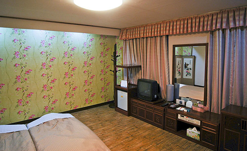 Punggi Tourist Hotel, Yeongju