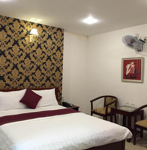 Huy Hoang Hotel, Tân Bình