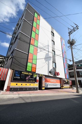 Q Motel, Jecheon
