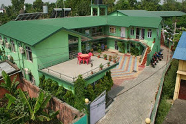 Hotel Dinesh, Seti
