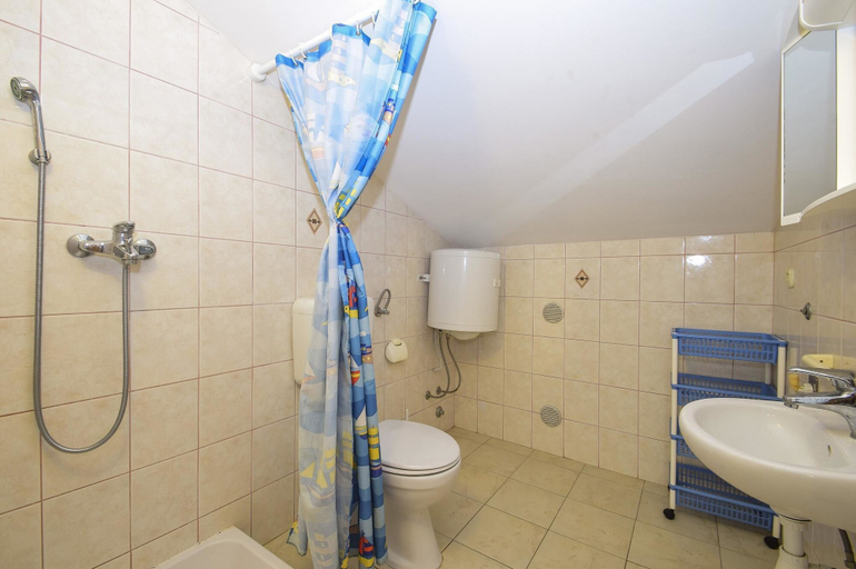 Bathroom 3, Apartments Silvana 597, Pag