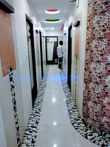 Public Area 3, Hotel Crescent, Mumbai Suburban