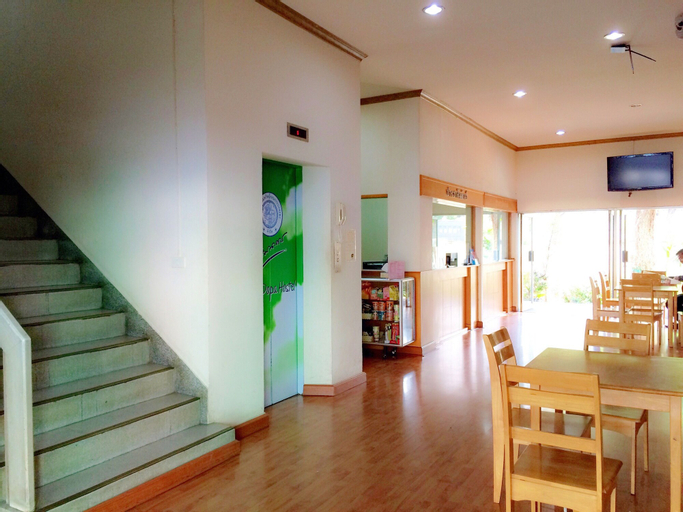 Coop Dopa Hostel, Dusit
