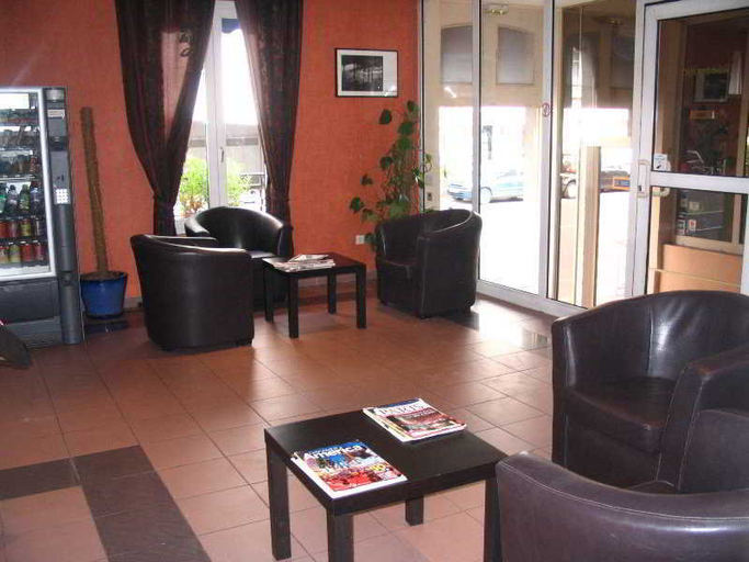 Public Area 2, Arc Paris Porte d'Orleans, Hauts-de-Seine