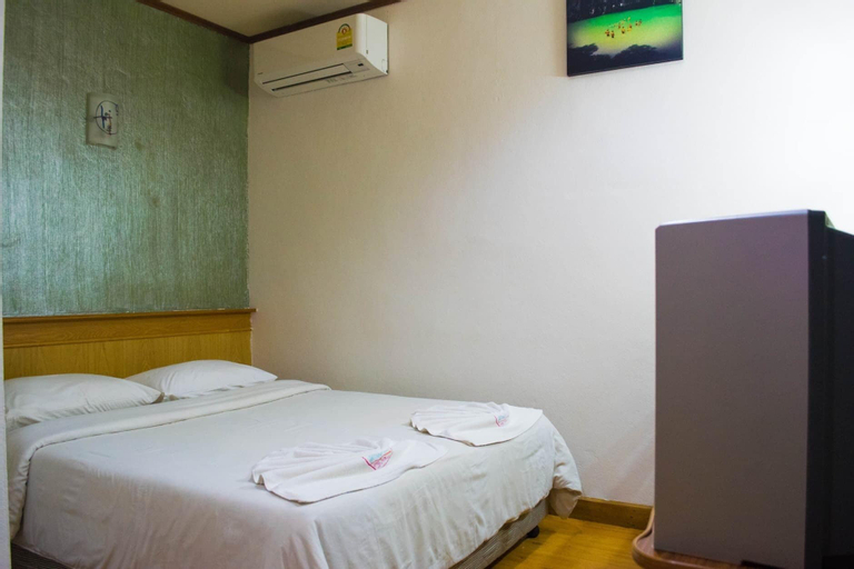 Bedroom 6
