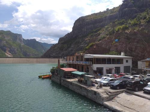 Rozafa Ferry & Accommodation, Shkodrës