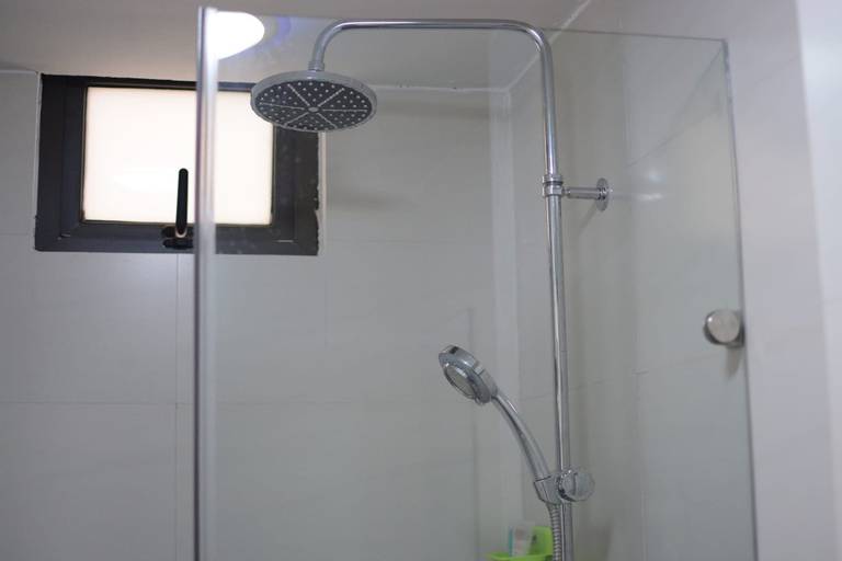 Bathroom 5, Hotel Liberty Violet, Phúc Yên
