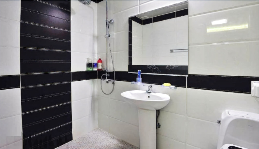 Bathroom, S Motel, Yeosu