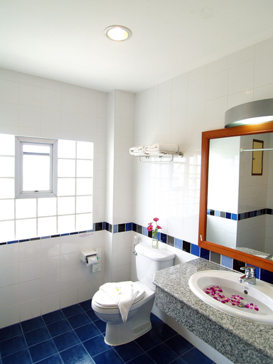 Bathroom 4, Kiengpiman Hotel, Muang Mukdahan