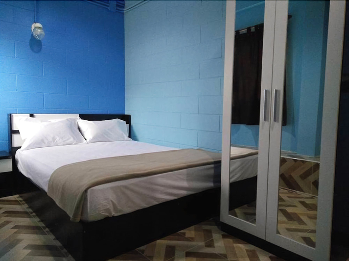 Bedroom 1, Nusreen Place, Thon Buri