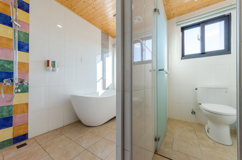 Bathroom 4, Kenting Aqual Inn, Pingtung