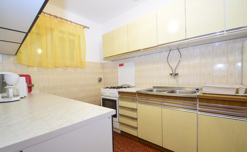 Others 4, Apartments Silvana 597, Pag