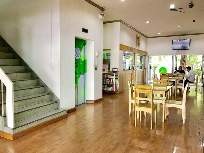 Coop Dopa Hostel, Dusit