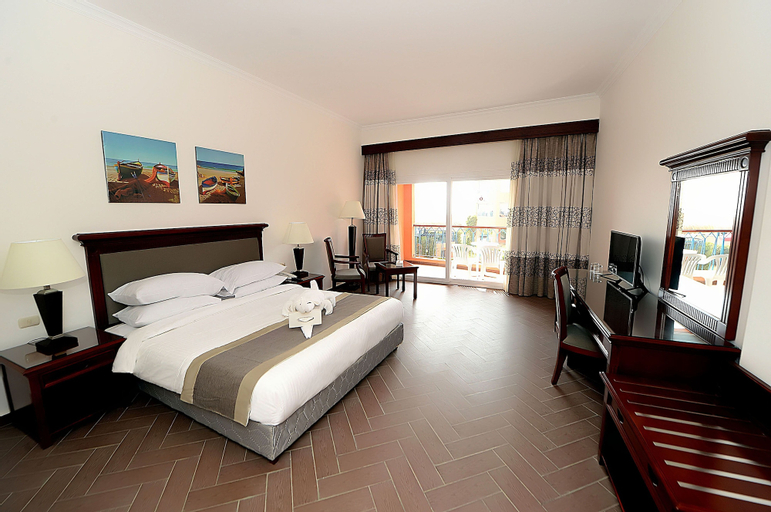 Savanna Empire Hotel and Resort Spa, 'Ataqah