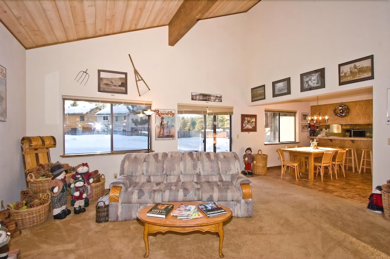 2485 Tepee Ct., El Dorado