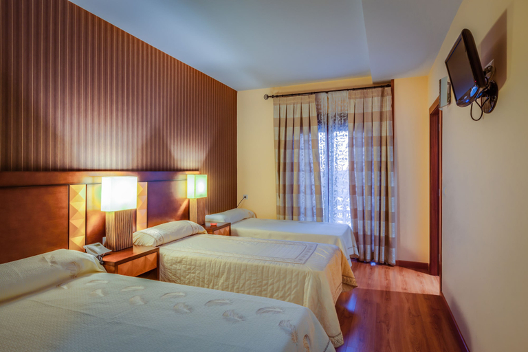 Bedroom 3, Hotel Ciudad de Martos, Jaén