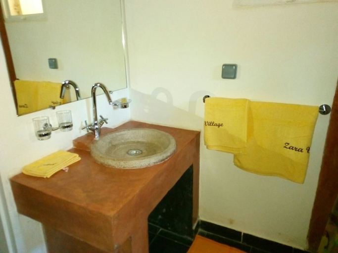 Bathroom, Zara Village, Diana