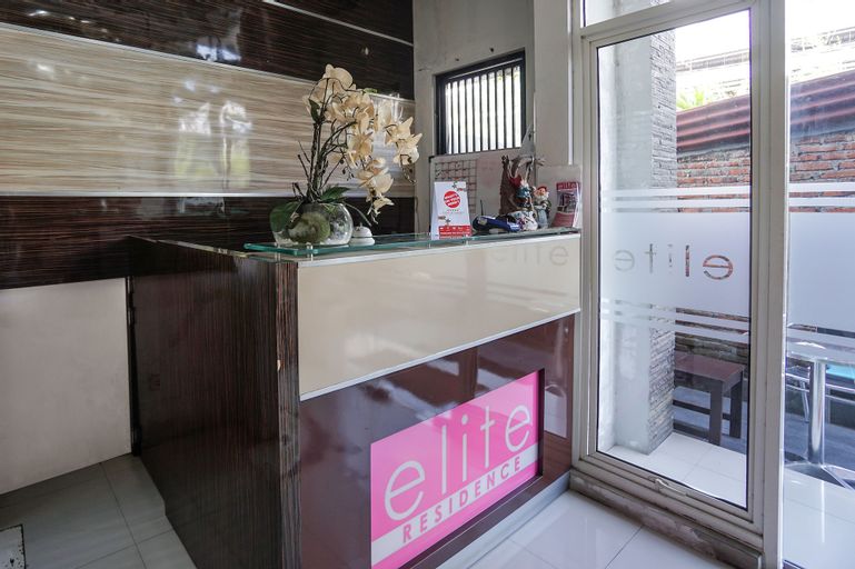 OYO 1236 Elite Residence, Manado