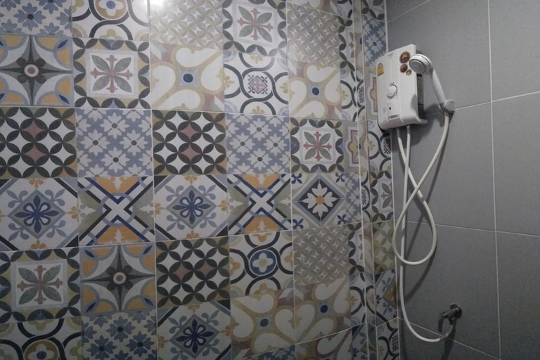 Bathroom 4, Alinda Resort, Muang Phetchaburi