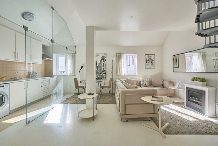 Others 5, Salgadeiras Suites, Lisbon