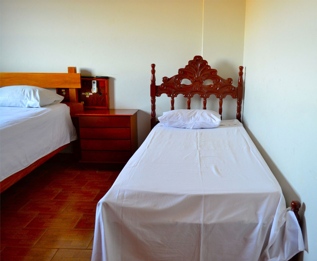 Bedroom 3, Império Hotel, Caçu