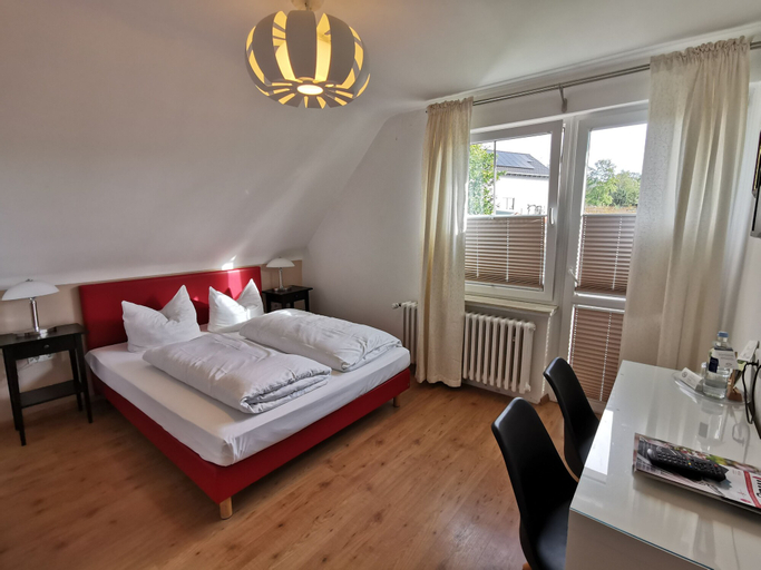 Bedroom 13