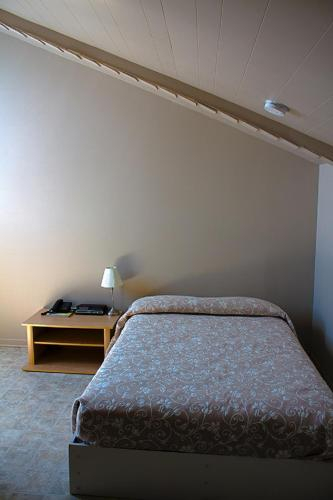 Bedroom 2, Auberge des Caps, Avignon