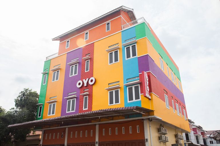 OYO 1052 Sentosa Jaya Guest House Syariah, Medan