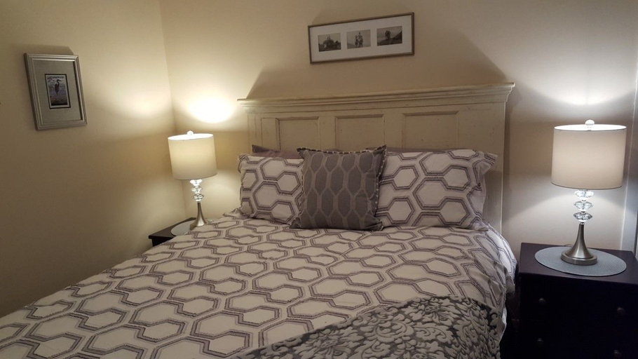 Bedroom 3, Graham Inn, Queens