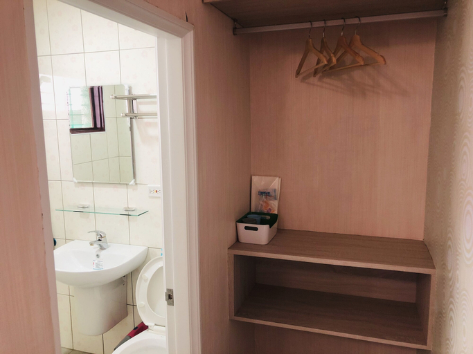 Bathroom 4, Always Come Inn, Tainan