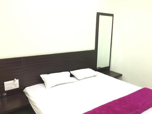 Bedroom 1, Hotel Relax Inn (Home Stay), Shahdol