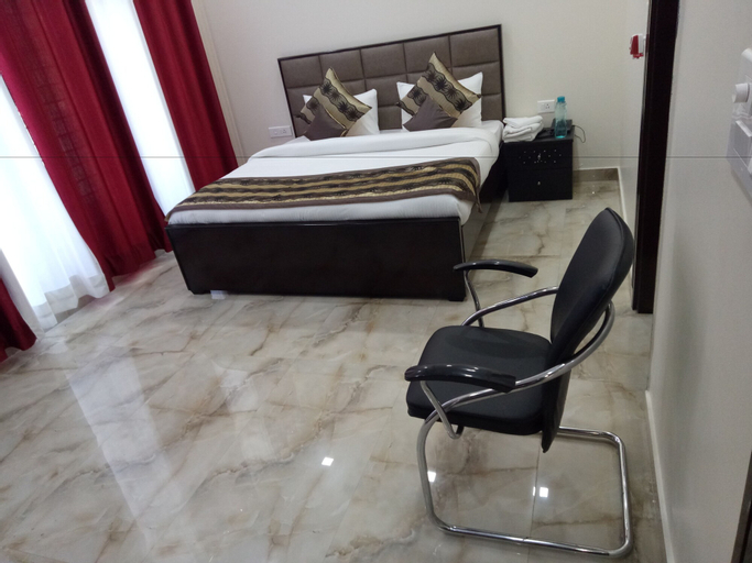 SRM House, Gautam Buddha Nagar