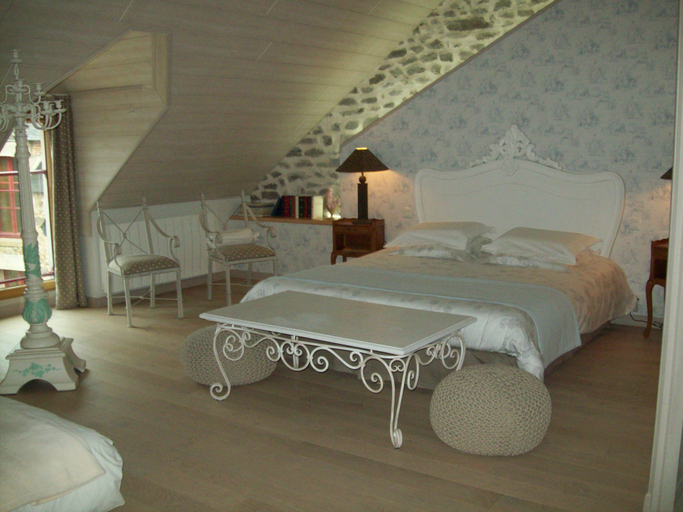 Bedroom 2, La Guyonnais, Côtes-d'Armor