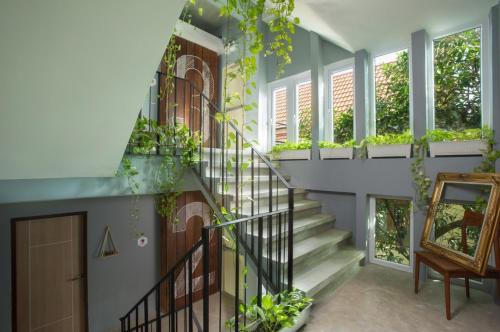 Hansa Bangkok House, Bang Plad